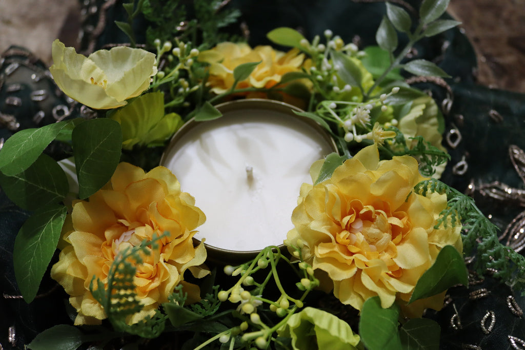 Gardenia Soy Wax Scented 8oz Candle Silver or Gold Travel Tin