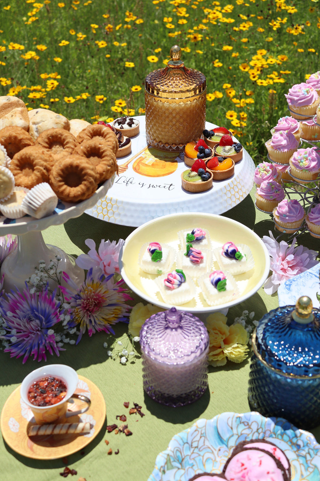 Soy Candle 8.5oz in Green Diamond Glass Jar