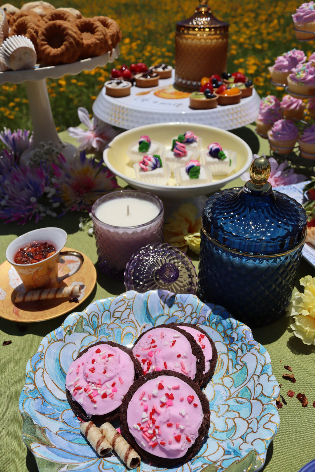 Soy Candle 24oz in Blue Diamond Glass Jar