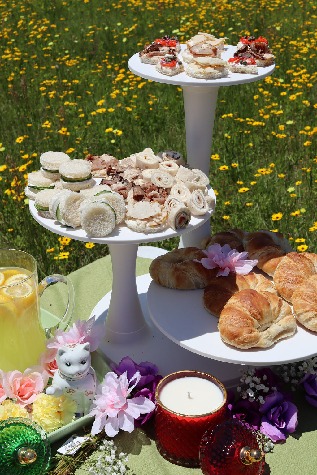 Soy Candle 24oz in Ruby Red Diamond Glass Jar