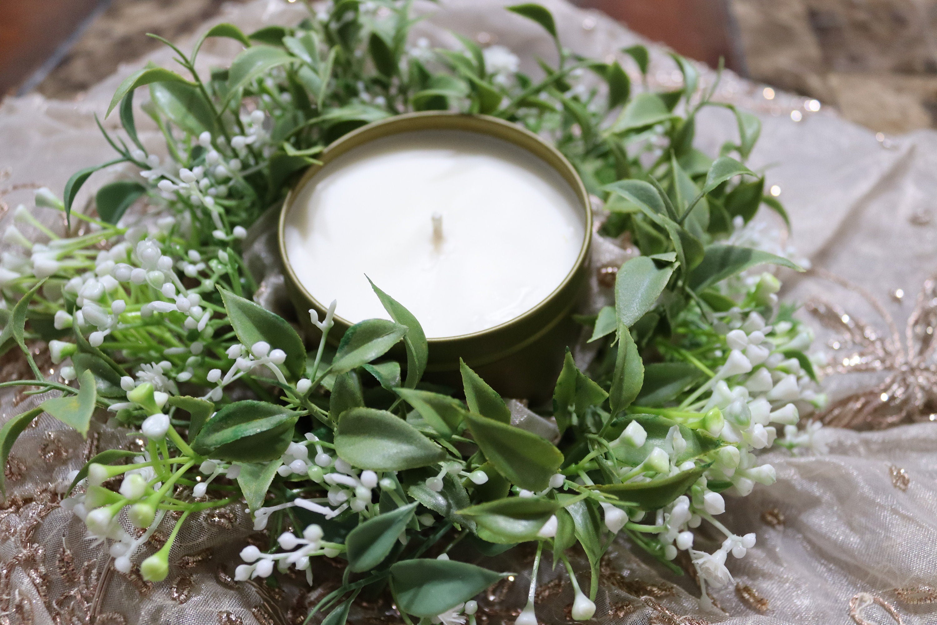 Nordic Night Soy Wax Scented 8oz Candle Silver or Gold Travel Tin