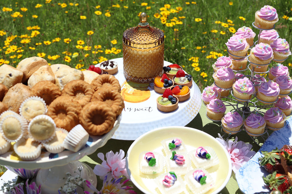 Soy Candle 8.5oz in Smoke Grey Diamond Glass Jar